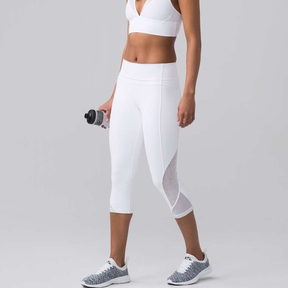 lululemon athletica Pants - 🌼🌸LULULEMON Twist & Train Crop 19"🌼🌸 AUTHENTIC